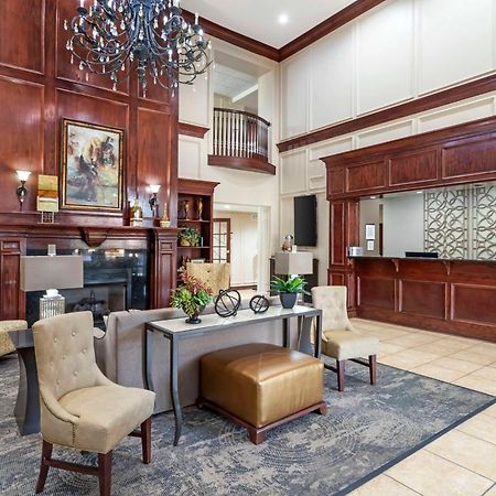 Best Western Plus Crown Colony Inn & Suites Lufkin Luaran gambar