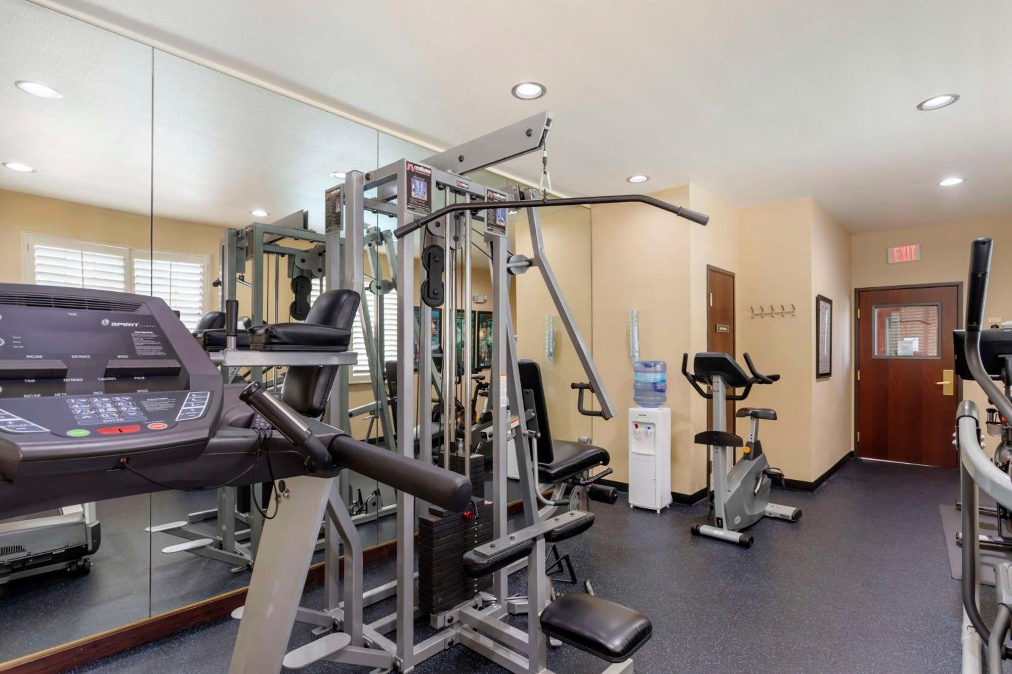 Best Western Plus Crown Colony Inn & Suites Lufkin Luaran gambar