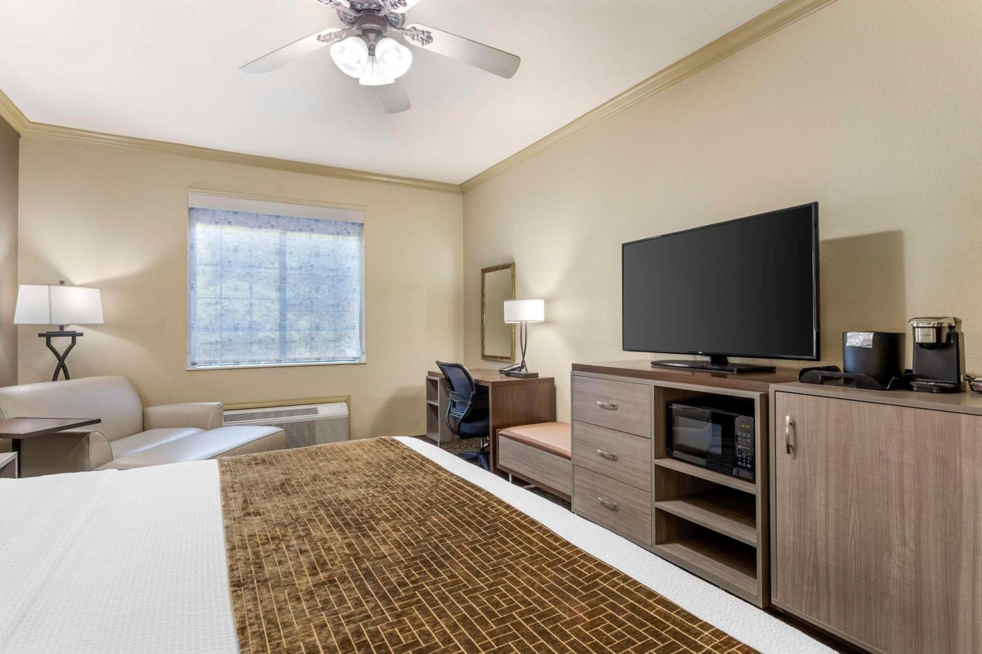 Best Western Plus Crown Colony Inn & Suites Lufkin Luaran gambar