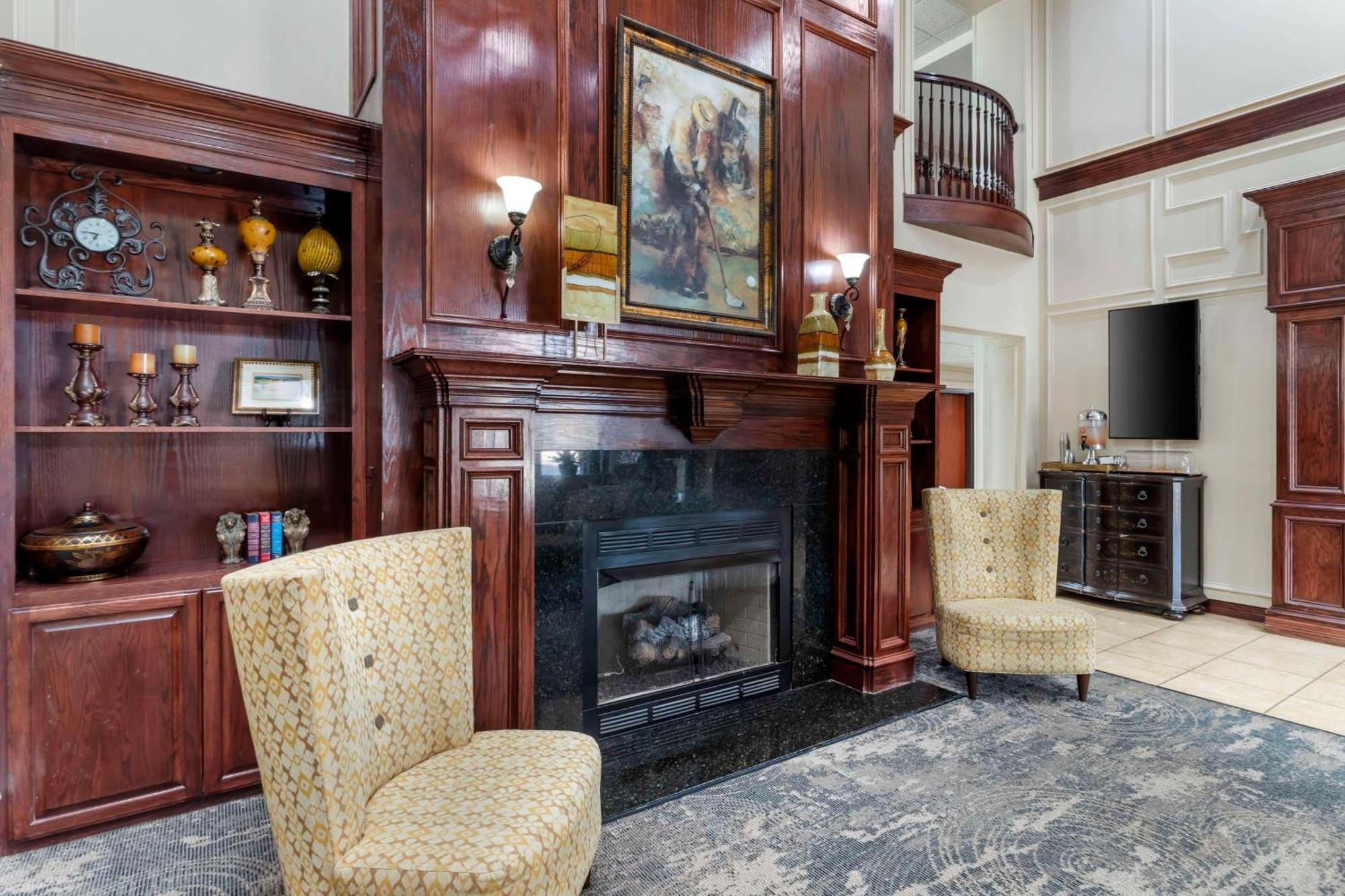 Best Western Plus Crown Colony Inn & Suites Lufkin Luaran gambar