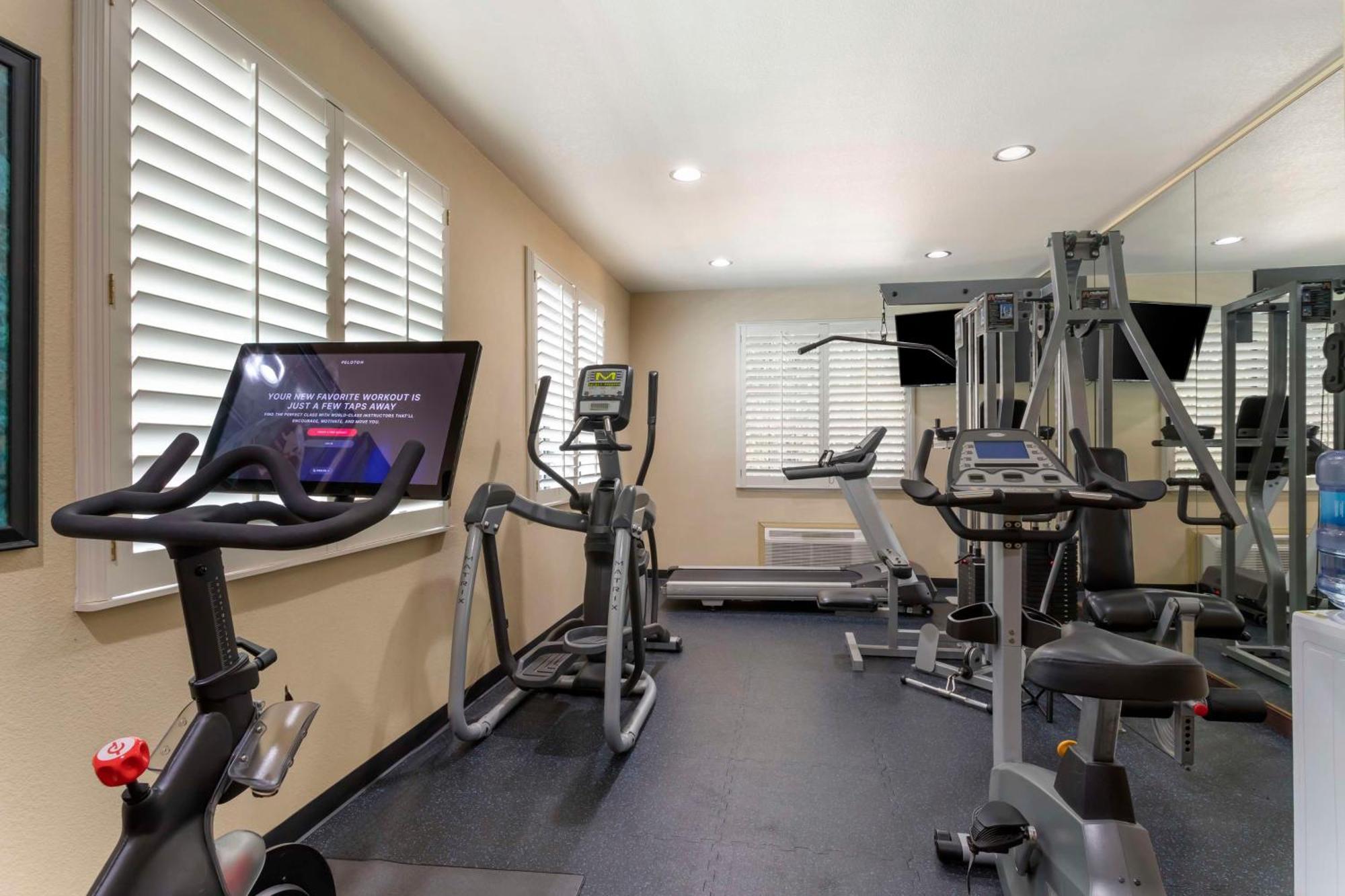 Best Western Plus Crown Colony Inn & Suites Lufkin Luaran gambar
