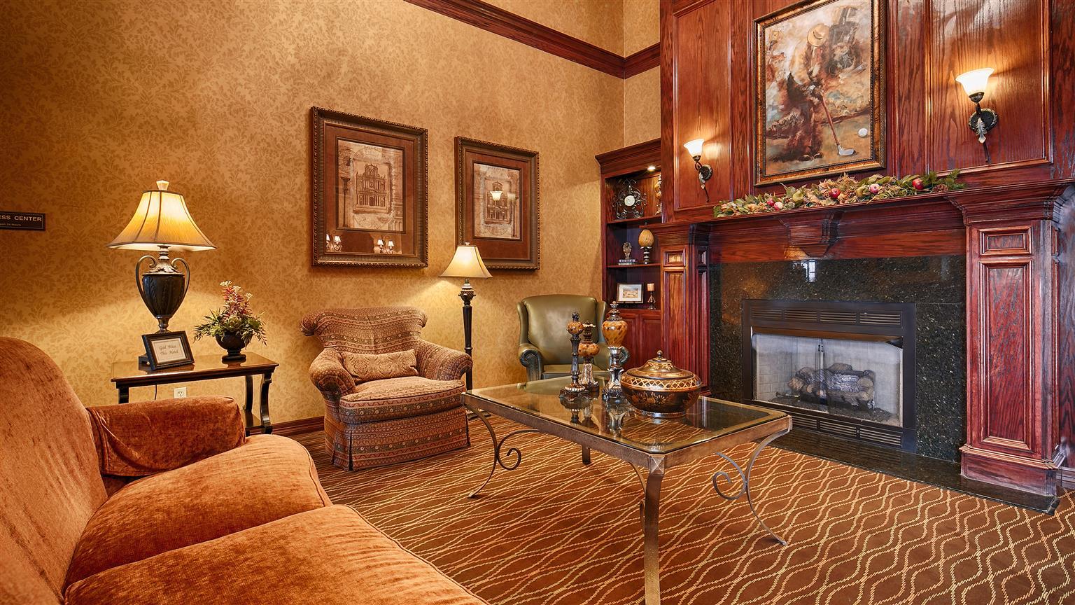 Best Western Plus Crown Colony Inn & Suites Lufkin Luaran gambar