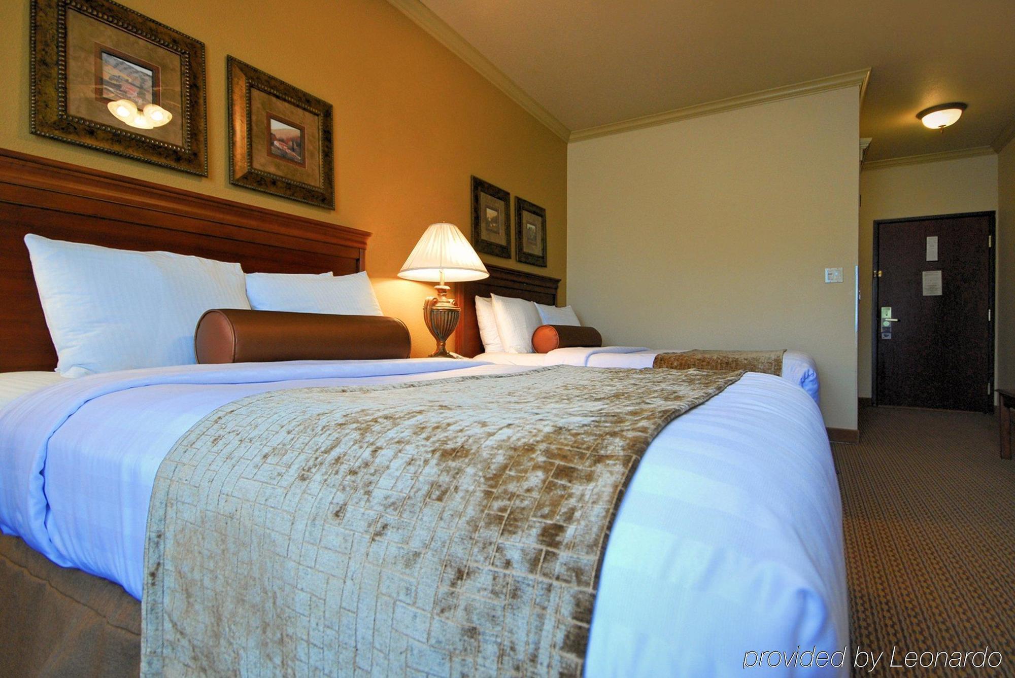 Best Western Plus Crown Colony Inn & Suites Lufkin Luaran gambar