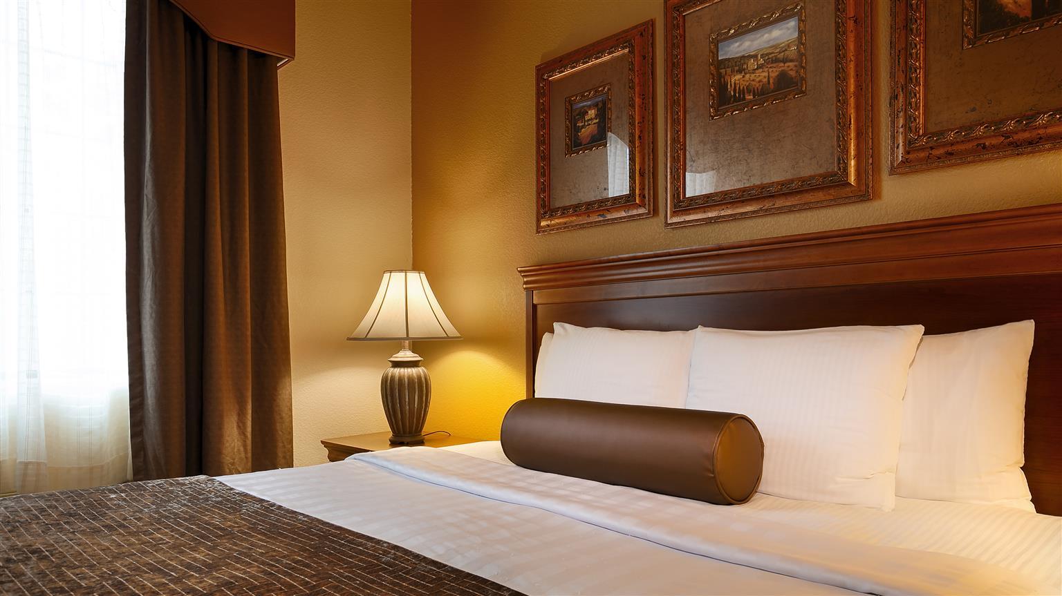 Best Western Plus Crown Colony Inn & Suites Lufkin Luaran gambar