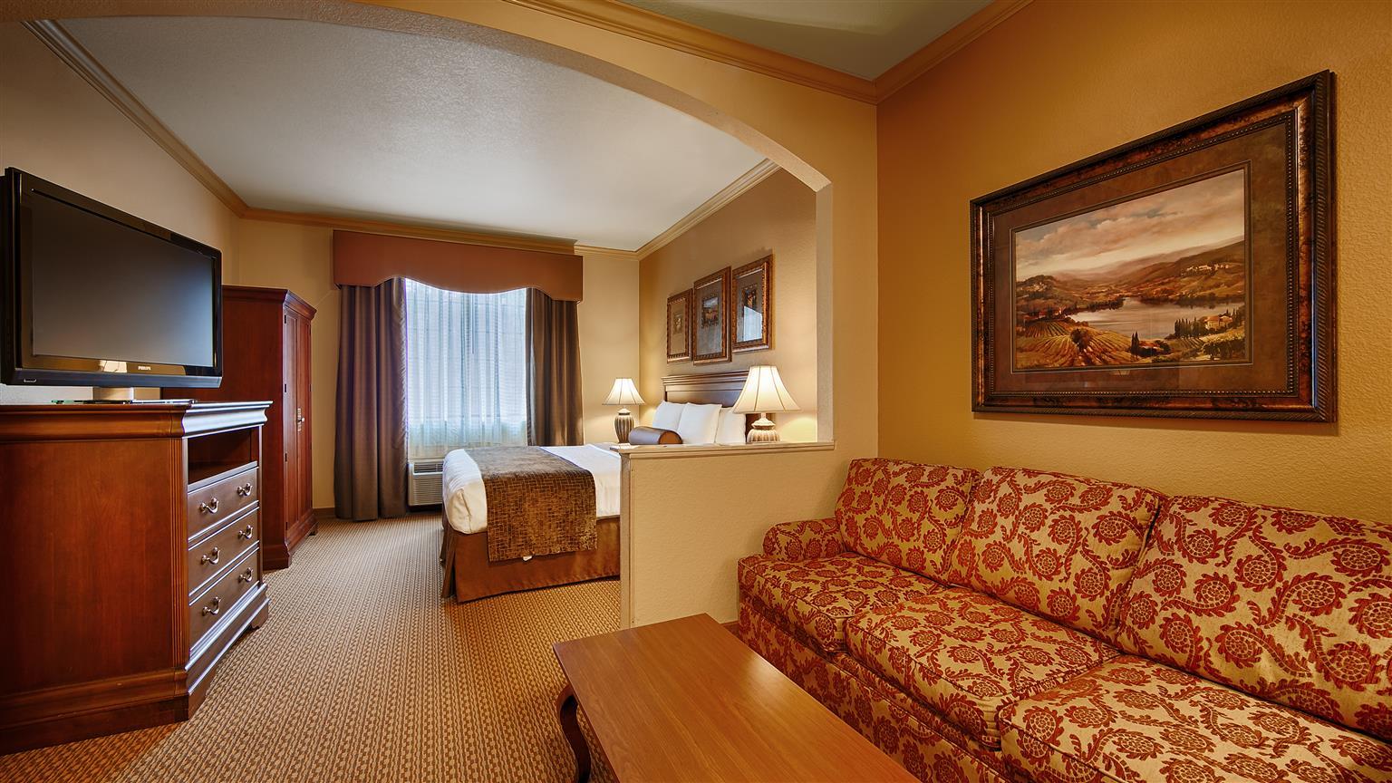 Best Western Plus Crown Colony Inn & Suites Lufkin Luaran gambar